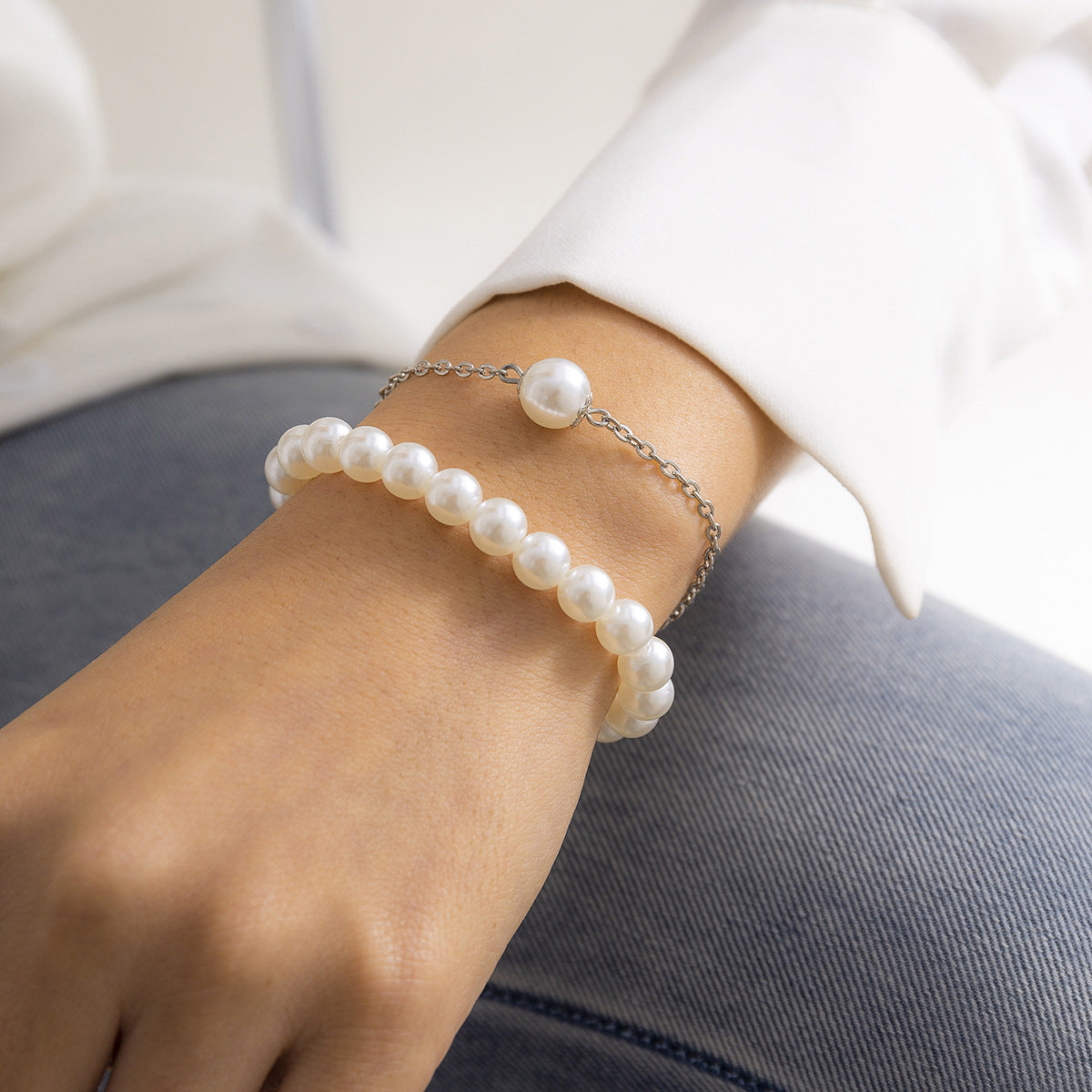 Simple Fashion In Europe And America Hand Jewelry Stringed Pearls Bracelet Two-piece Set